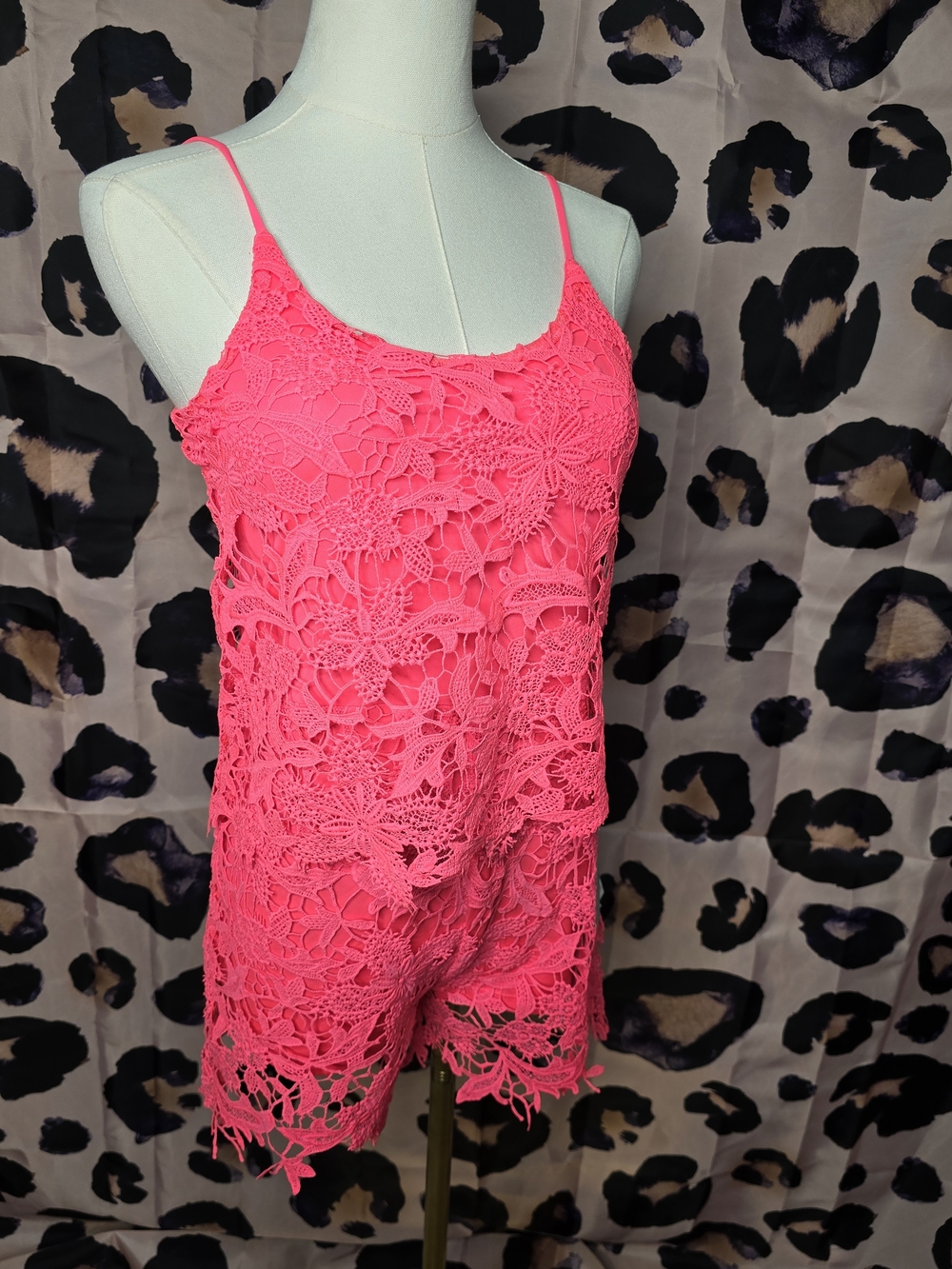 ✨ NWT Acemi Neon Pink Crochet Lace Romper - Size Small ✨